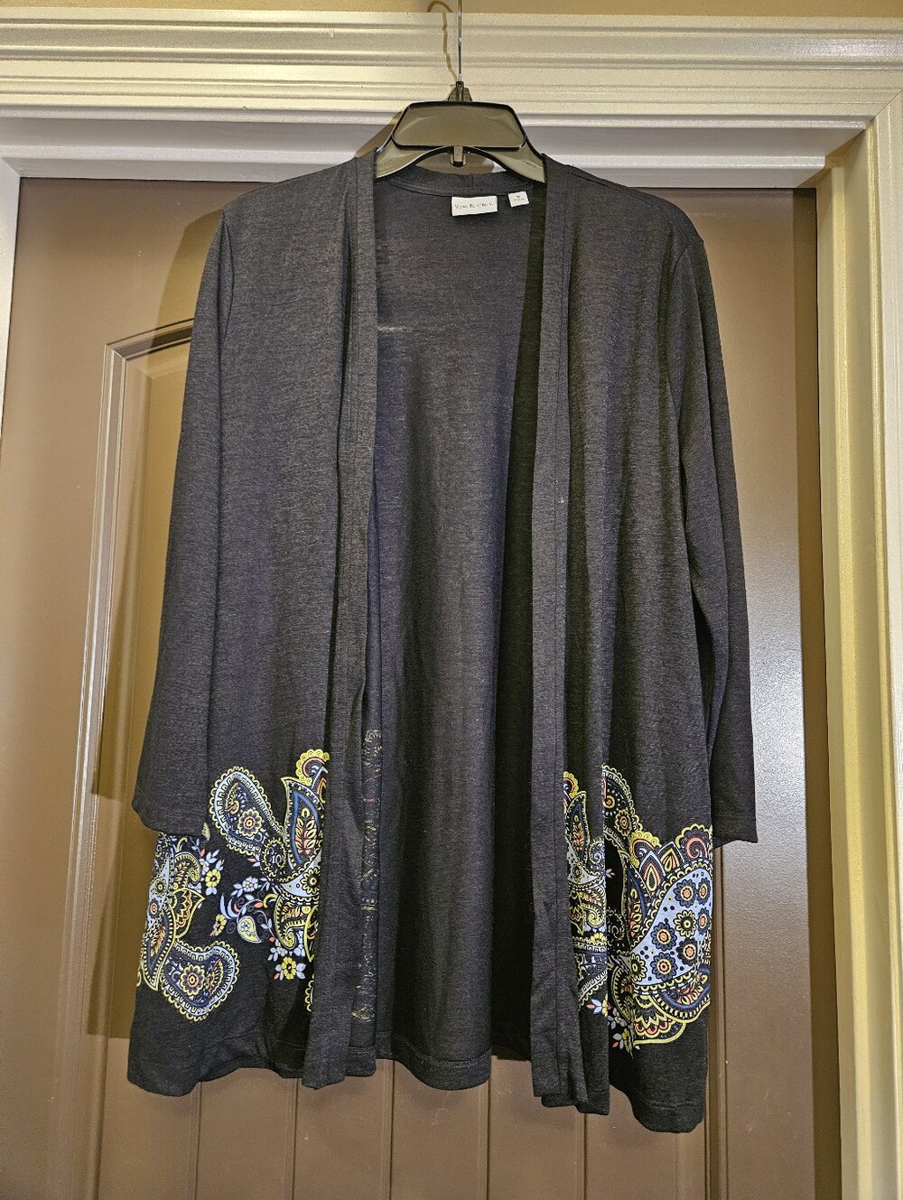 NWOT Kim Rogers Black Paisley Open Front Rayon/Poly Blend Cardigan - Size Medium